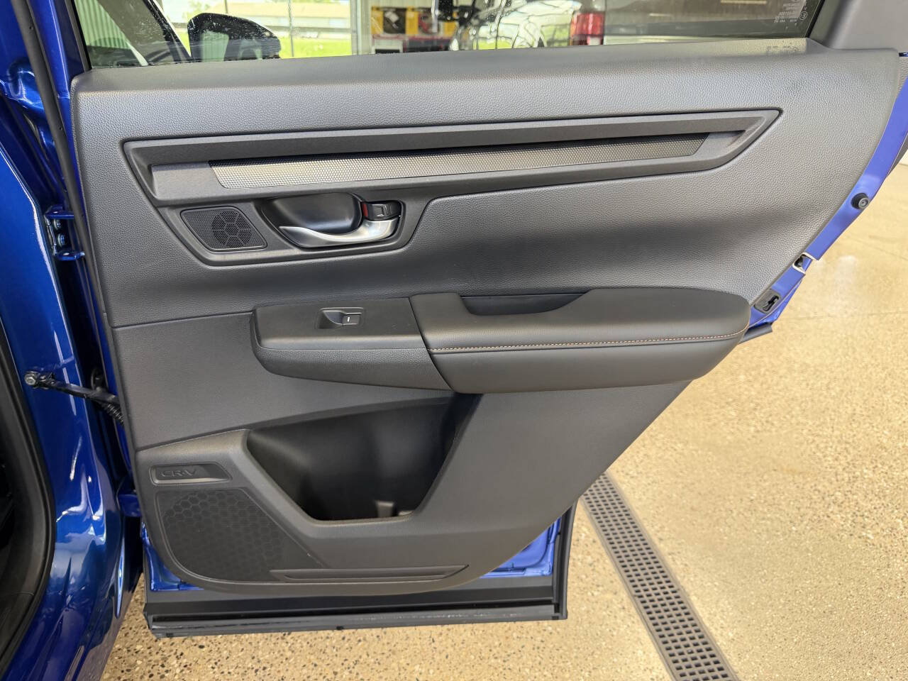 Used 2025 Honda CR-V Sport-L image 27