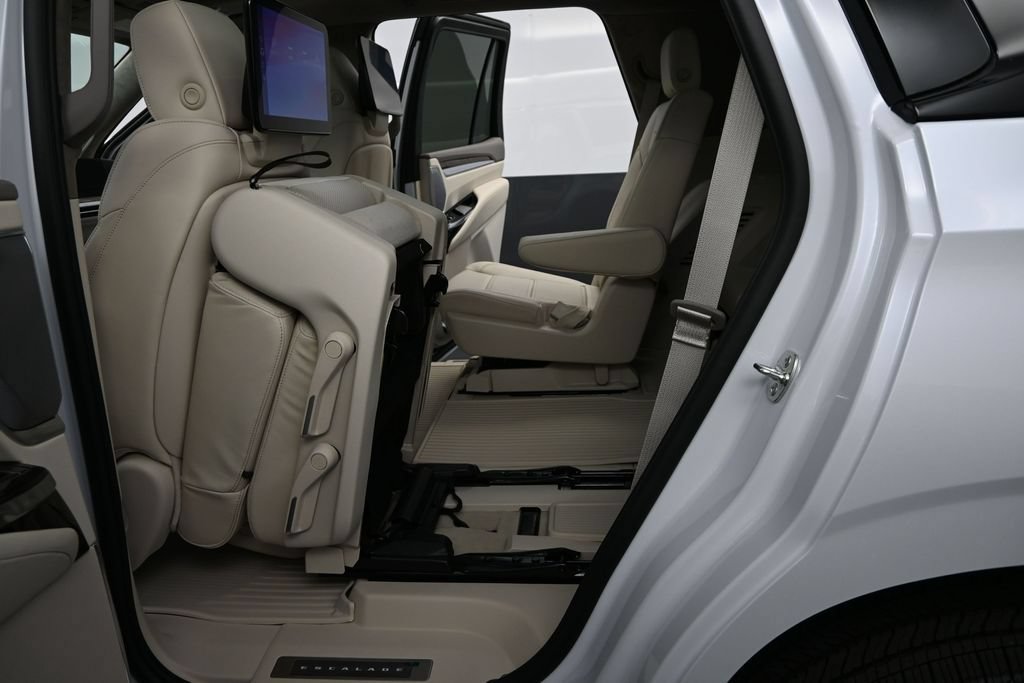 New 2026 Cadillac Escalade Platinum Sport AWD/4WD image 17