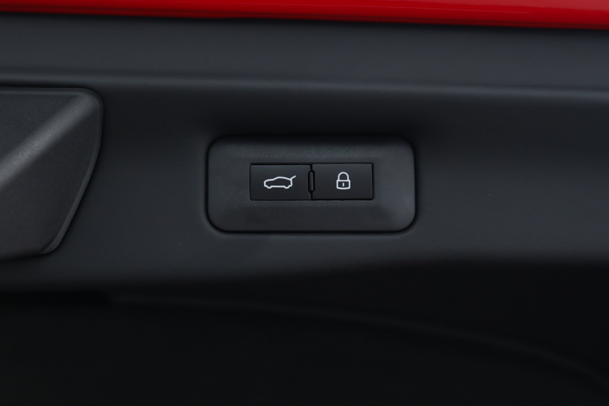 Certified 2026 Ferrari Purosangue AWD/4WD image 43