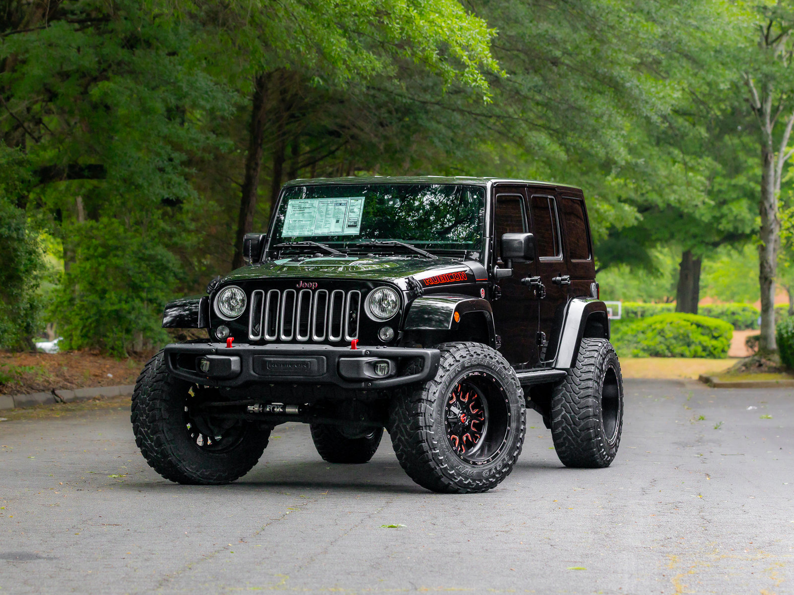 Used 2017 Jeep Wrangler Unlimited Rubicon AWD/4WD image 2