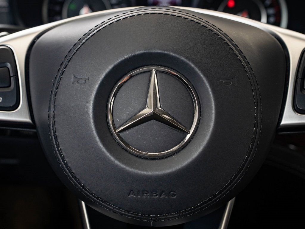 Used 2017 Mercedes-Benz SL 550 image 28