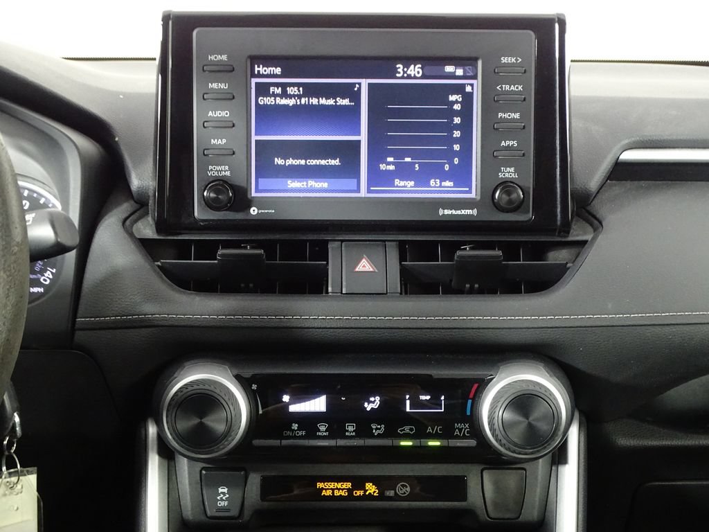 Used 2021 Toyota RAV4 LE FWD image 28