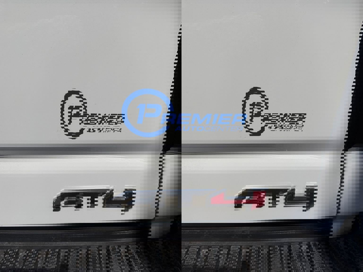 Used 2023 GMC Sierra 2500 AT4 w/ Gooseneck/5TH Wheel Package AWD/4WD image 25