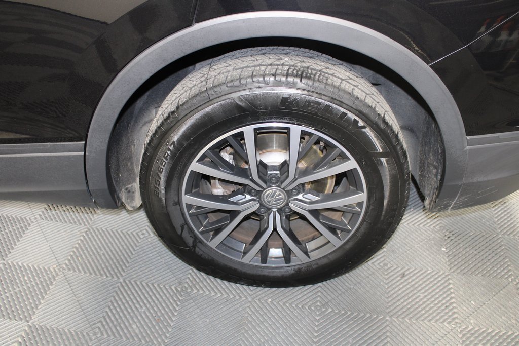 Used 2021 Volkswagen Tiguan S image 19