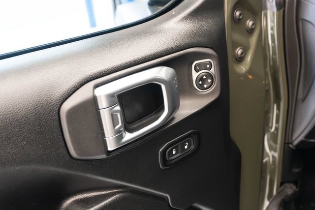 Used 2022 Jeep Wrangler Sport AWD/4WD image 8