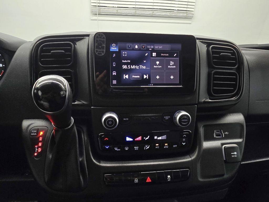 Used 2025 RAM ProMaster 2500 w/ Convenience Group FWD image 17