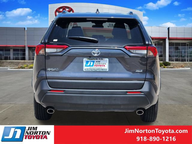 Used 2025 Toyota RAV4 XLE FWD image 6