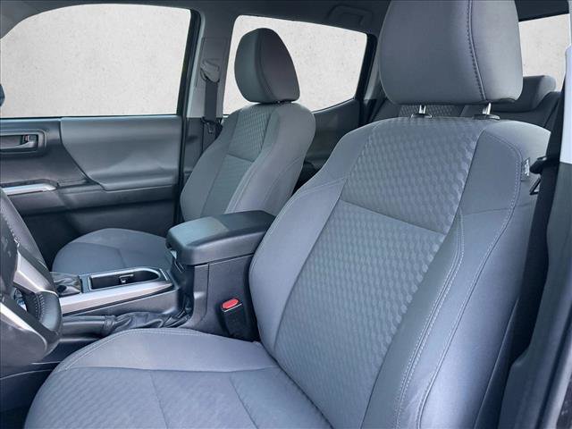 Used 2022 Toyota Tacoma SR5 w/ Technology Package RWD image 9