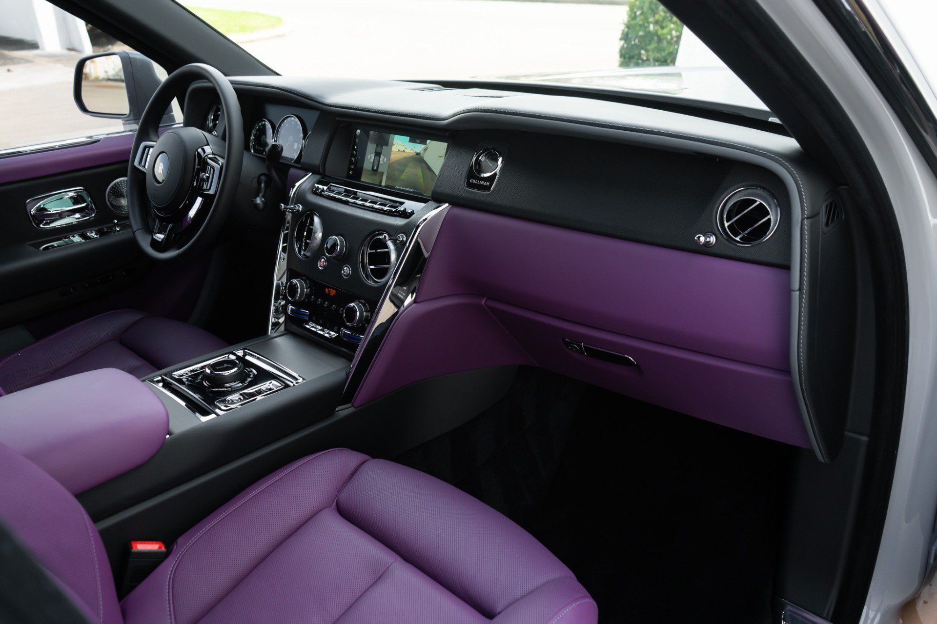Used 2024 Rolls-Royce Cullinan AWD/4WD image 15