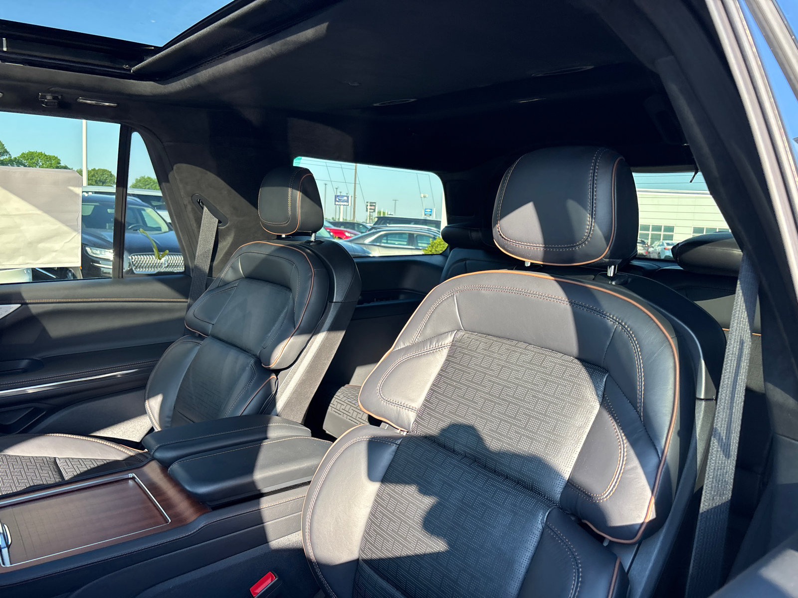 New 2026 Lincoln Navigator Black Label AWD/4WD image 26