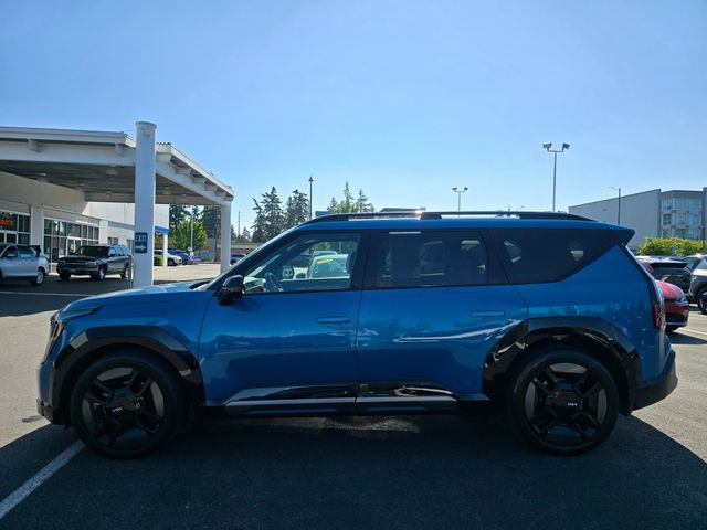 Certified 2024 Kia EV9 GT-Line AWD/4WD image 2