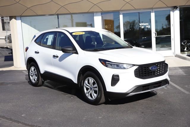 Used 2023 Ford Escape AWD image 1