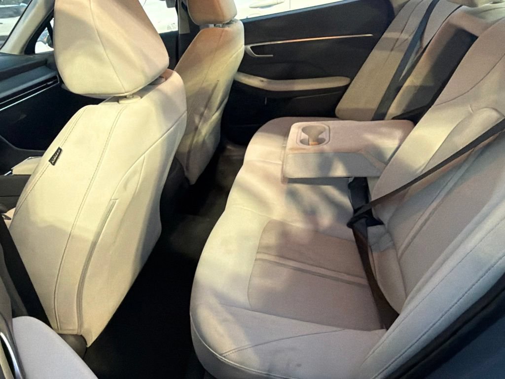 Used 2025 Hyundai Sonata SEL FWD image 10