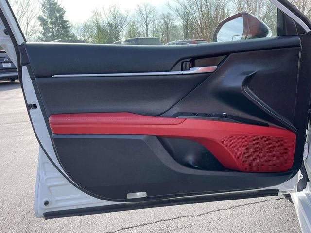 Used 2022 Toyota Camry XSE w/ Driver Assist Package image 17