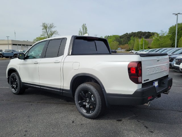 New 2026 Honda Ridgeline Black Edition image 6