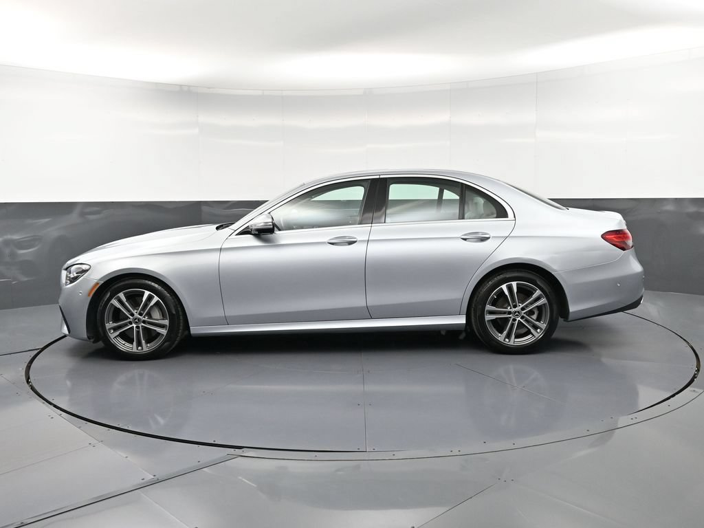 Used 2023 Mercedes-Benz E 350 4MATIC Sedan image 2