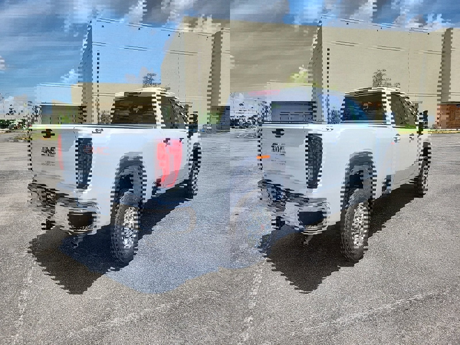 New 2026 GMC Sierra 2500 Pro w/ 1SA Pro Safety Plus Package image 5