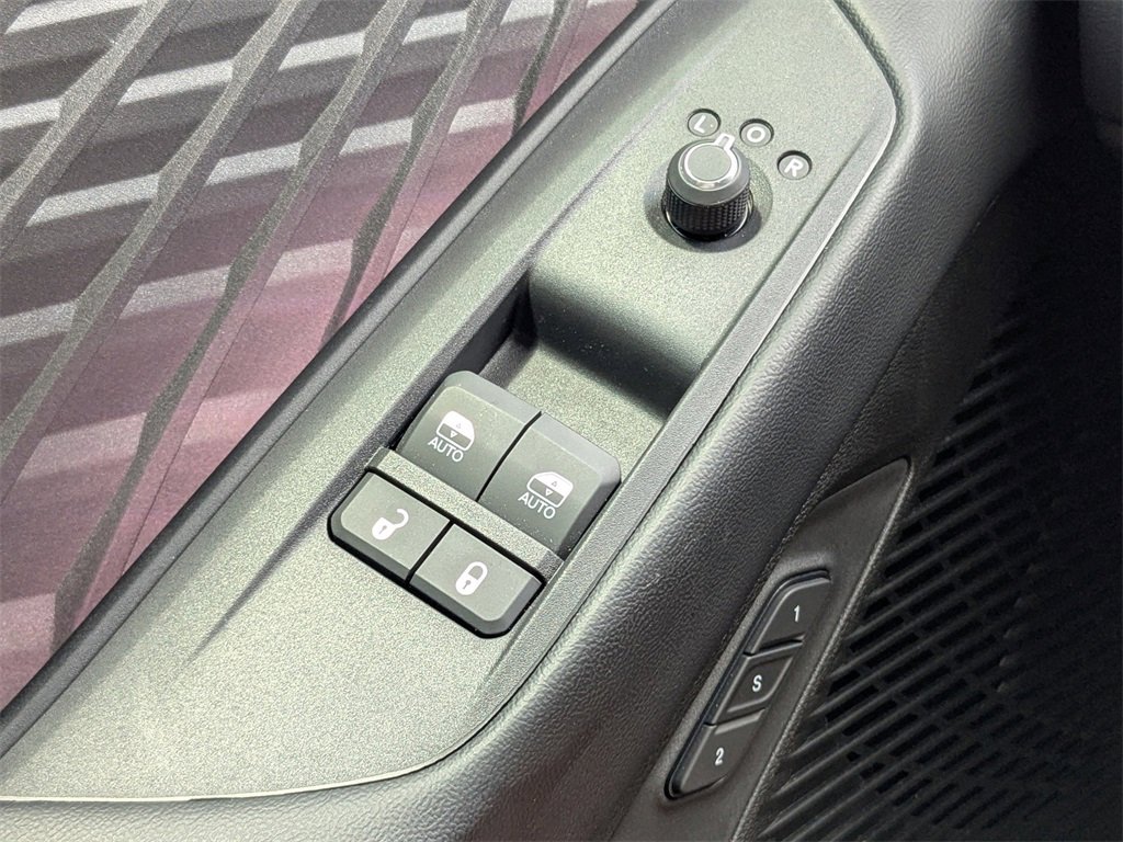 Used 2024 Dodge Charger R/T w/ Plus Group image 28