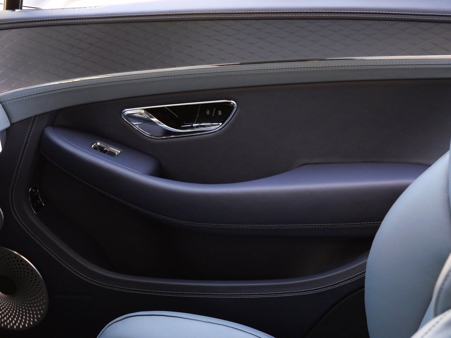 New 2026 Bentley Continental GTC AWD/4WD image 15