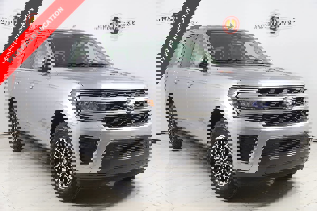 Used 2024 Ford Expedition Max XLT image 1