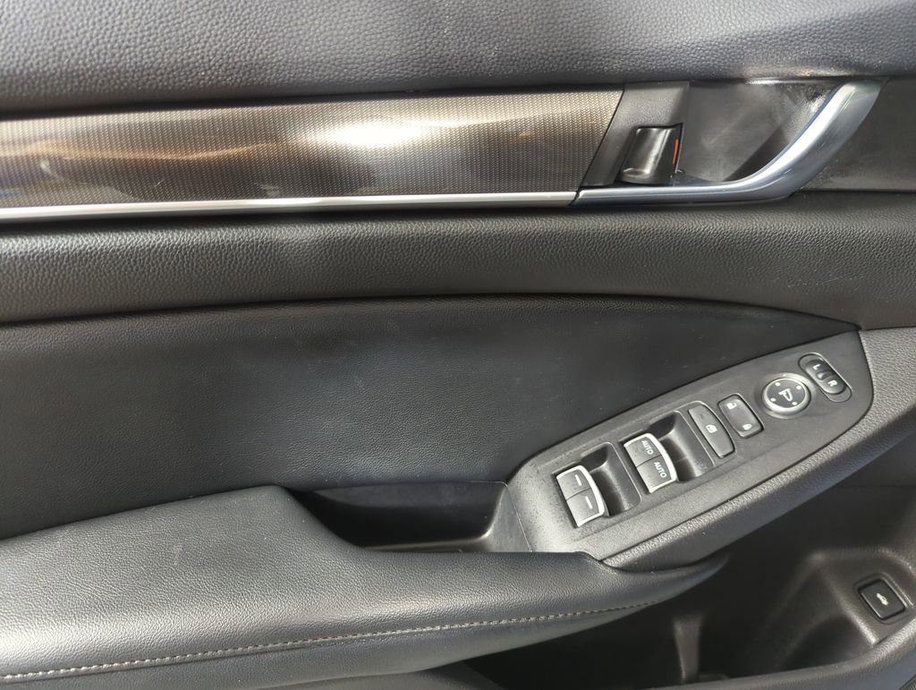 Certified 2022 Honda Accord Sport image 10