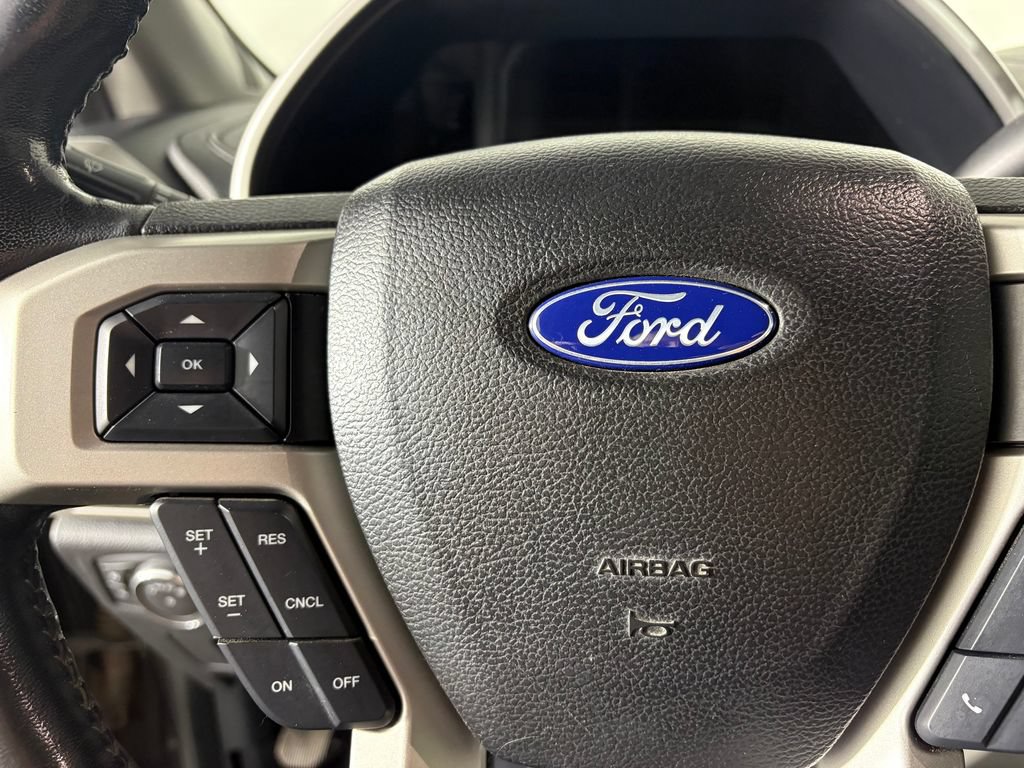 Used 2017 Ford F250 Lariat w/ Lariat Value Package AWD/4WD image 20