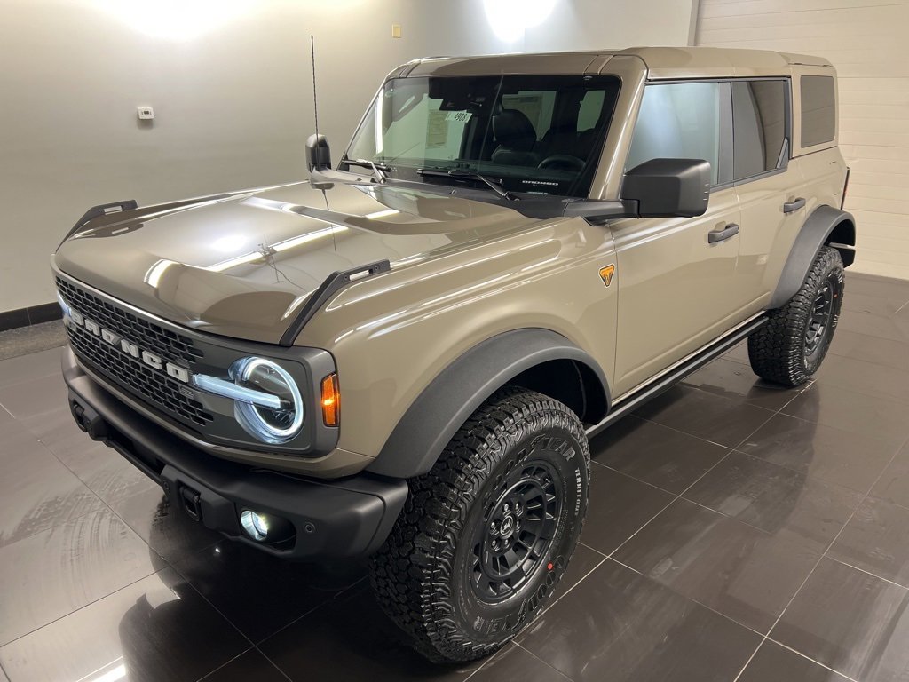 New 2026 Ford Bronco Badlands image 3
