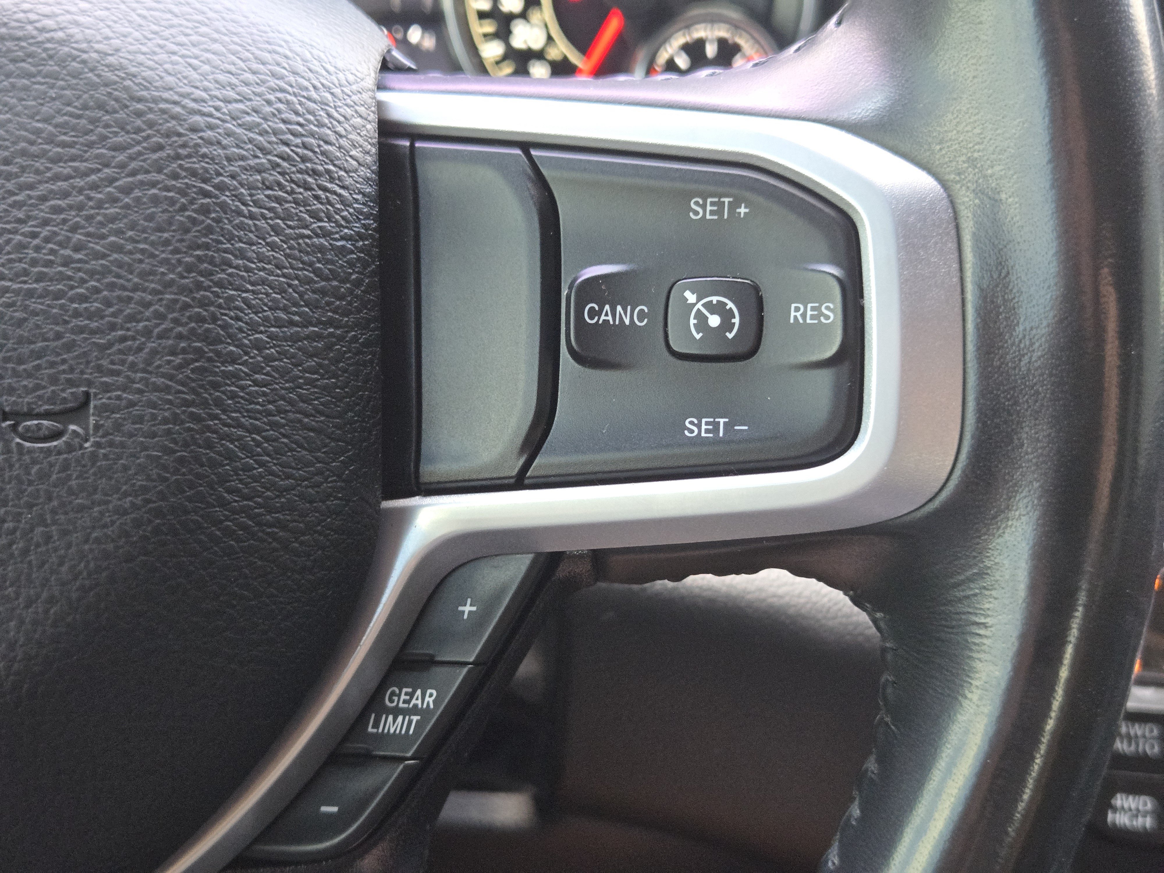 Used 2022 RAM 1500 Big Horn AWD/4WD image 32