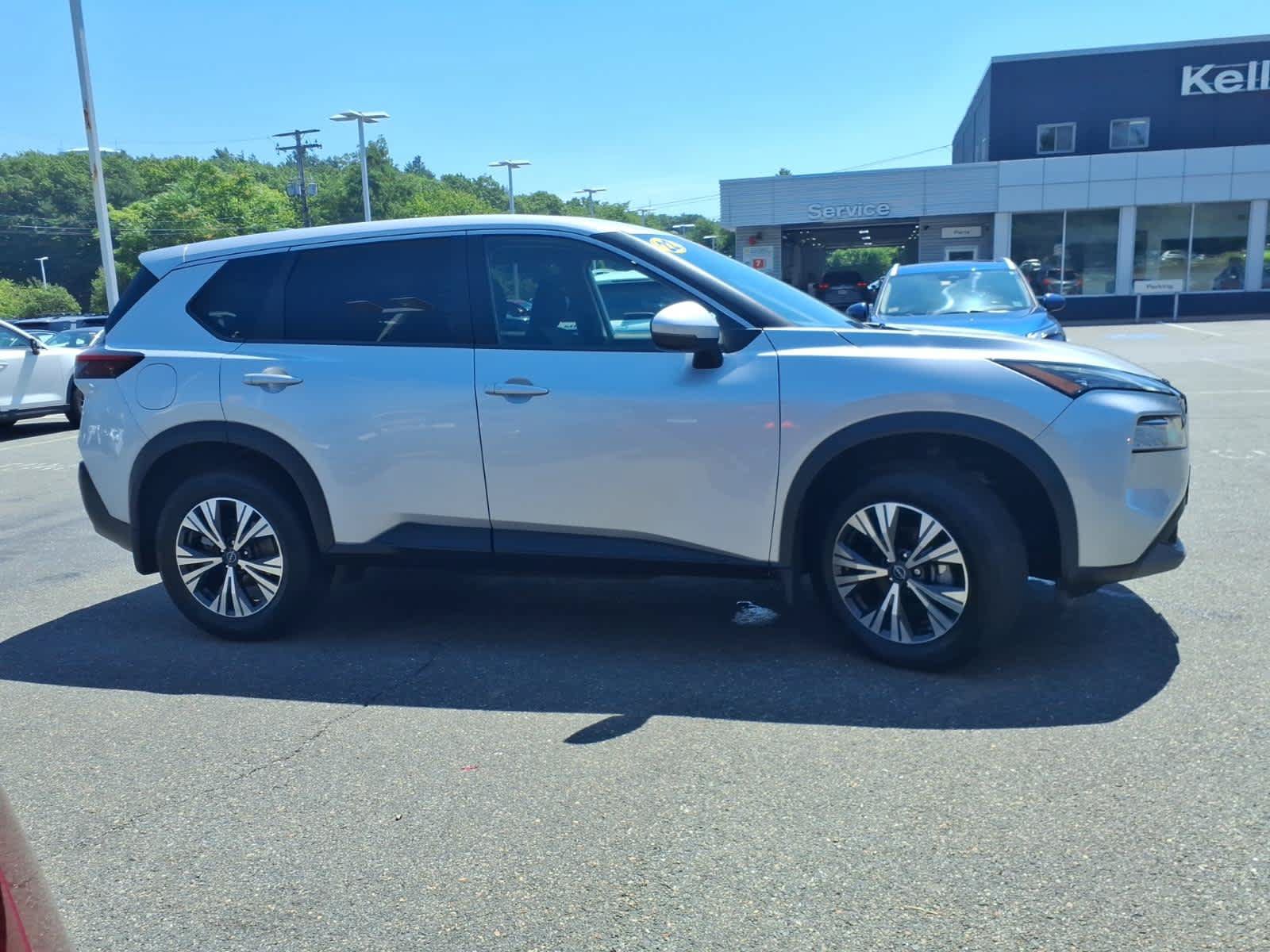 Certified 2022 Nissan Rogue SV AWD/4WD image 4