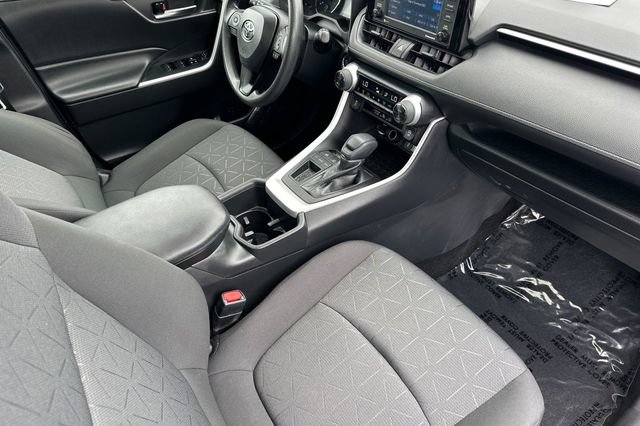 Used 2022 Toyota RAV4 XLE w/ Convenience Package FWD image 20