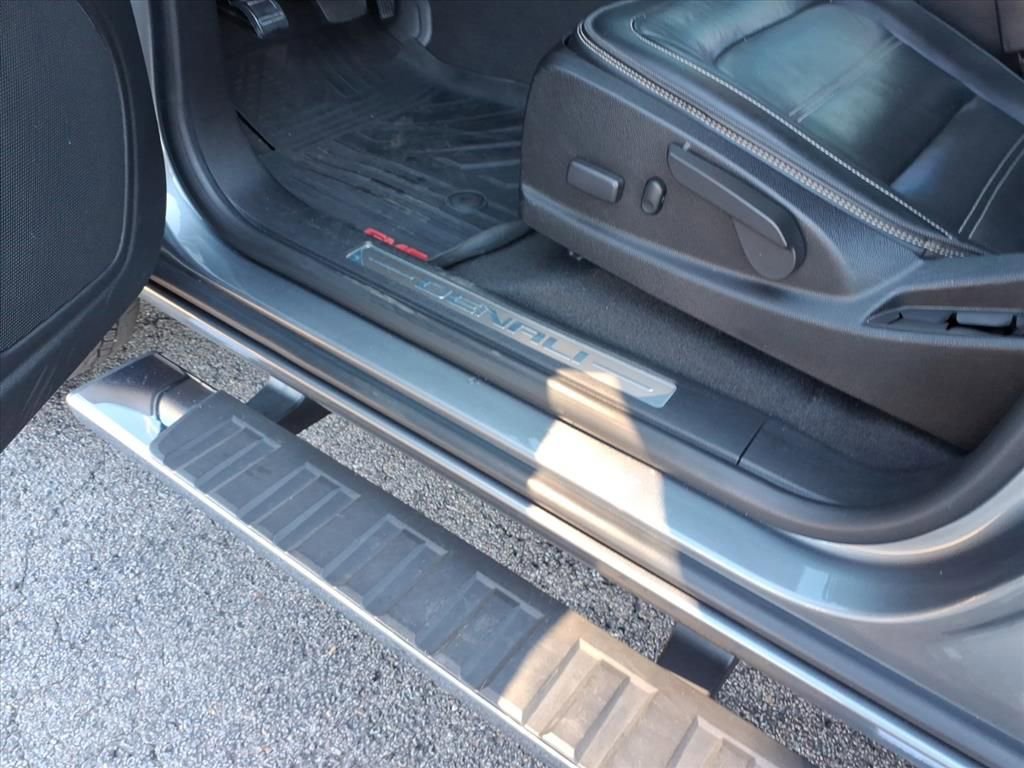 Used 2019 GMC Canyon Denali image 16