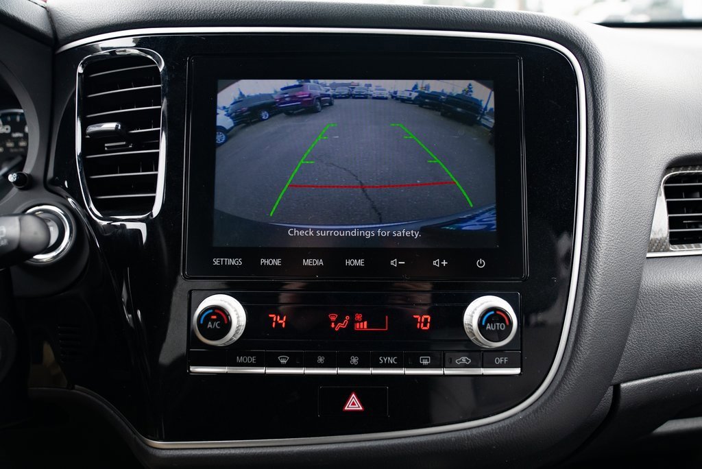 Used 2022 Mitsubishi Outlander LE image 15