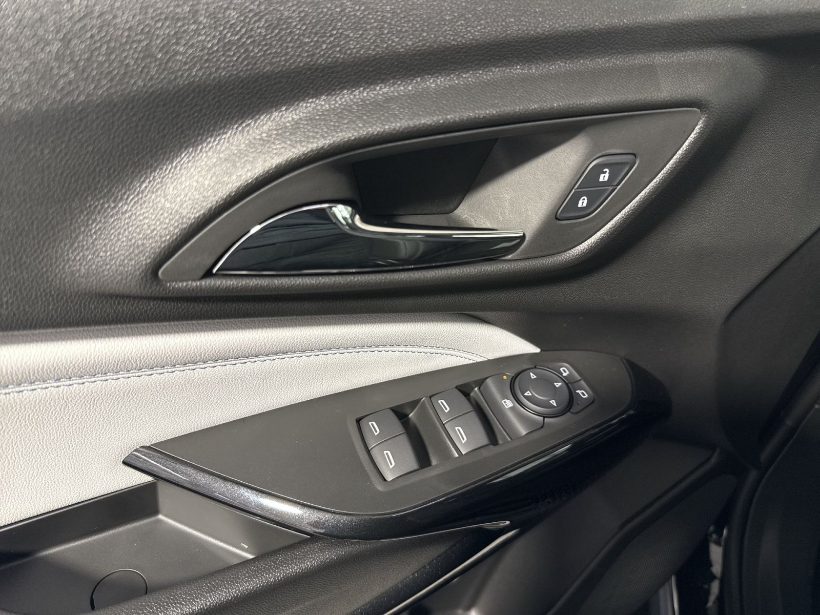 New 2026 Chevrolet Trax LT w/ Driver Confidence Package FWD image 20