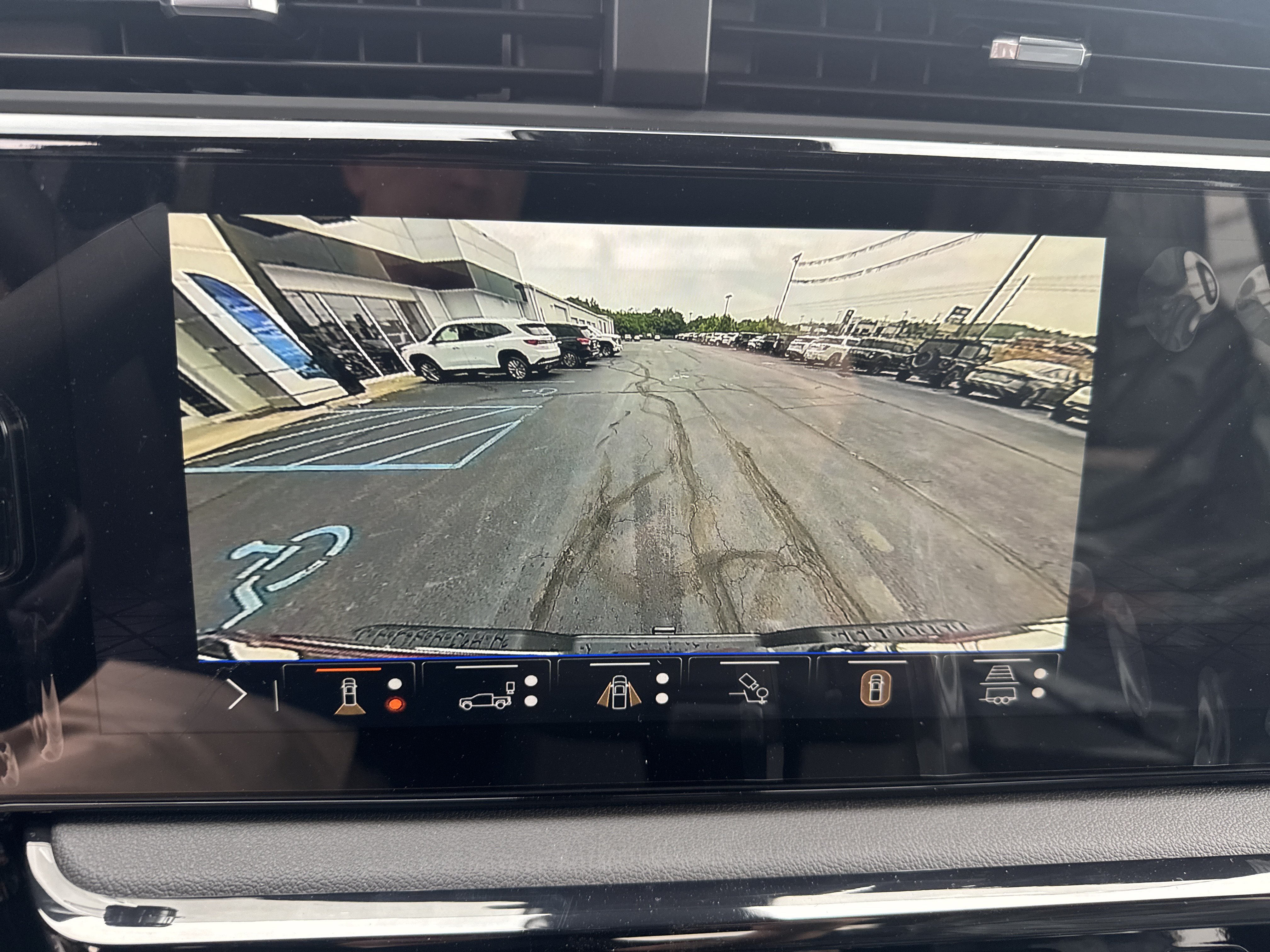 New 2026 GMC Sierra 2500 AT4 w/ AT4 Premium Plus Package AWD/4WD image 26