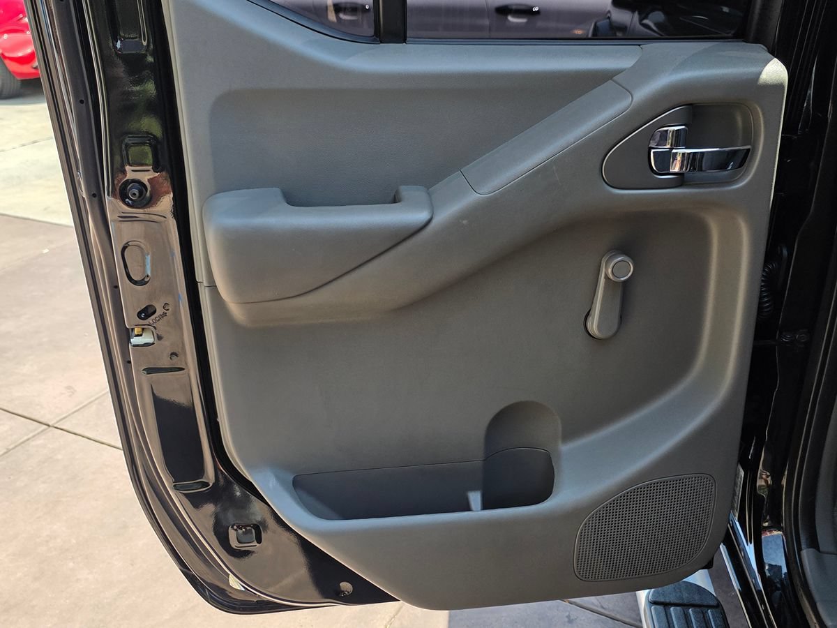Used 2016 Nissan Frontier S RWD image 26