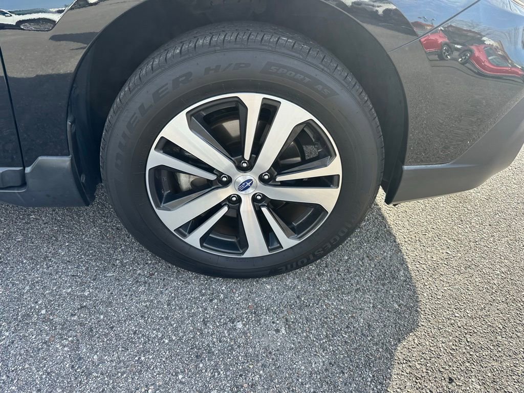 Used 2019 Subaru Outback 2.5i Limited image 4