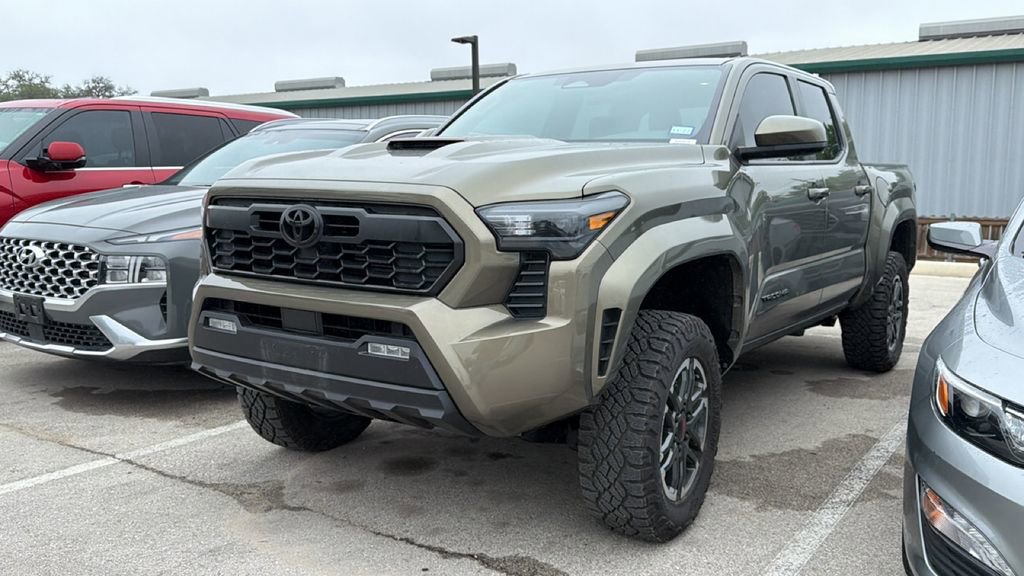 Certified 2025 Toyota Tacoma TRD Sport AWD/4WD image 13