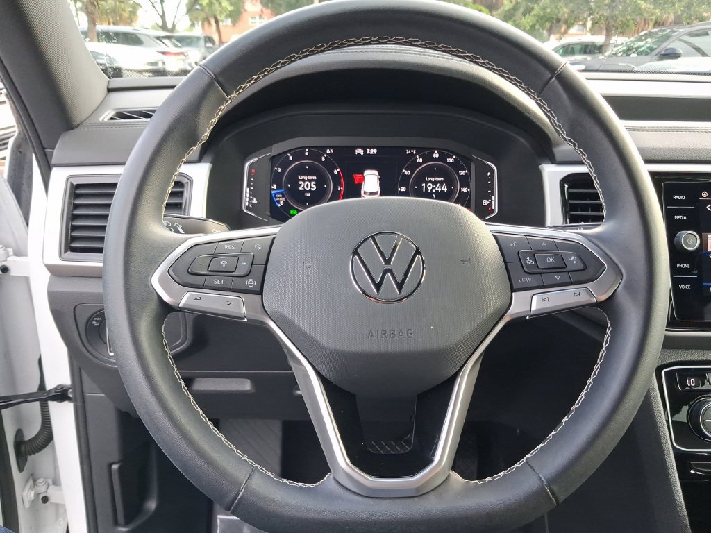 Used 2023 Volkswagen Atlas Cross Sport SE FWD image 20