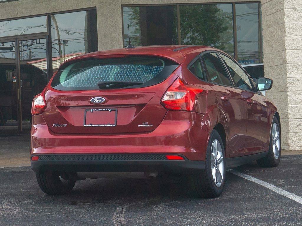 Used 2013 Ford Focus SE FWD image 3