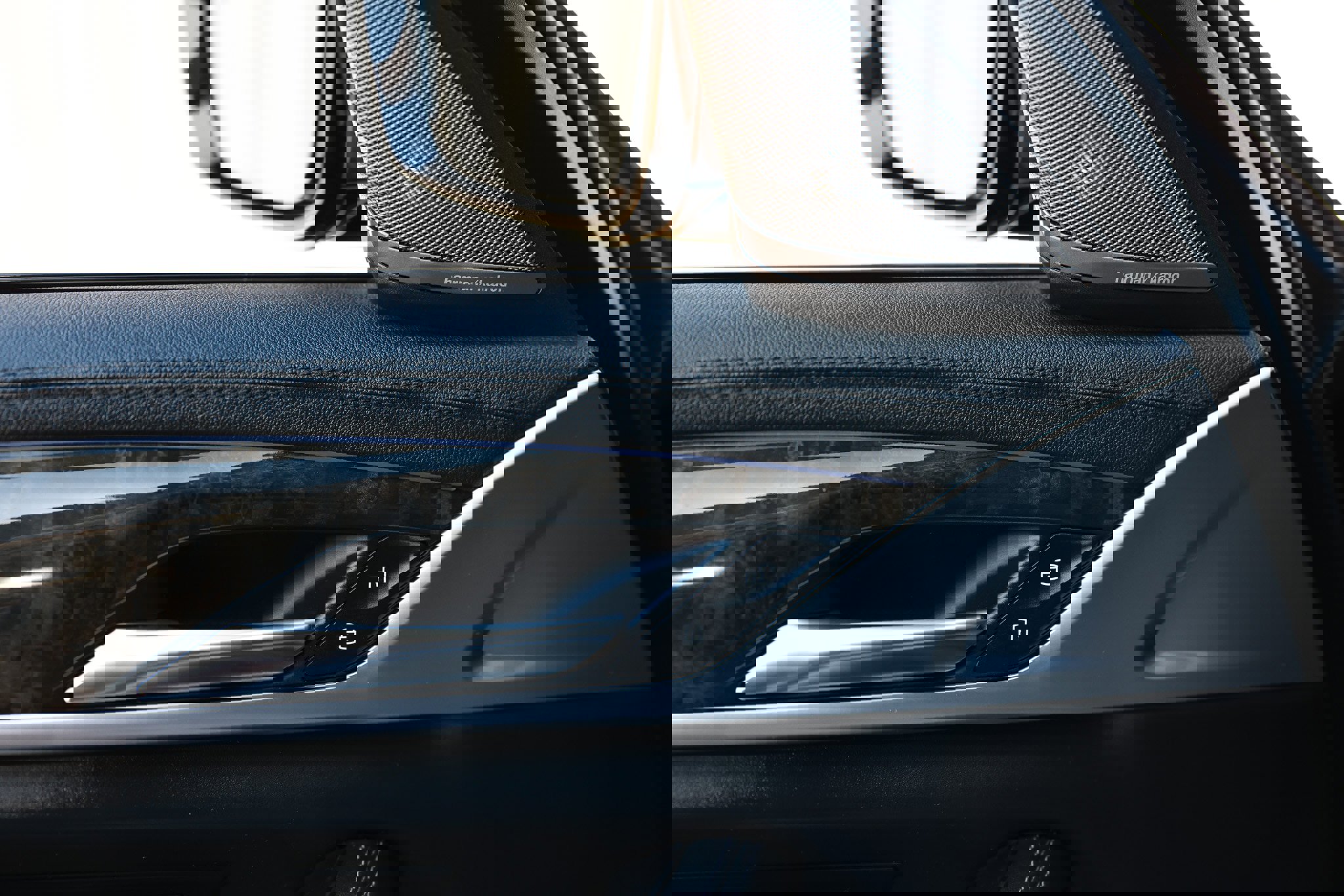 Used 2017 BMW 540i xDrive image 49