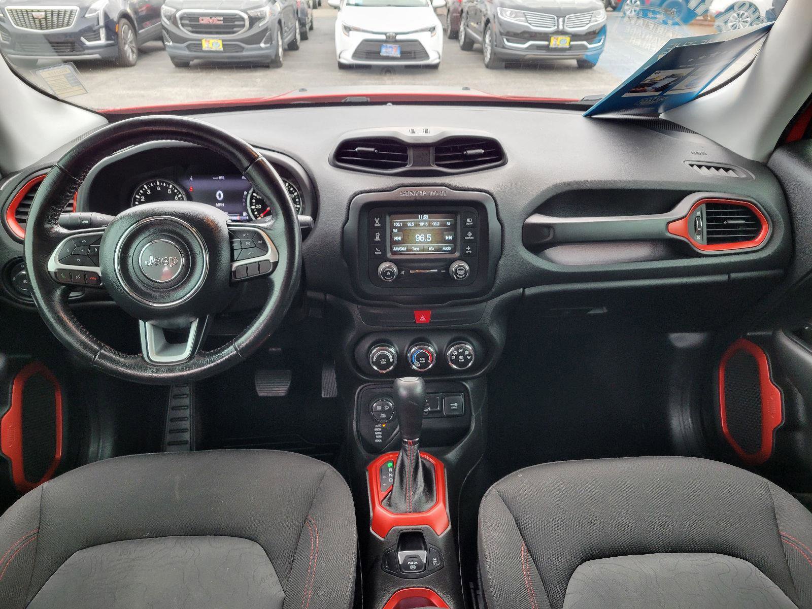 Used 2017 Jeep Renegade Trailhawk image 4