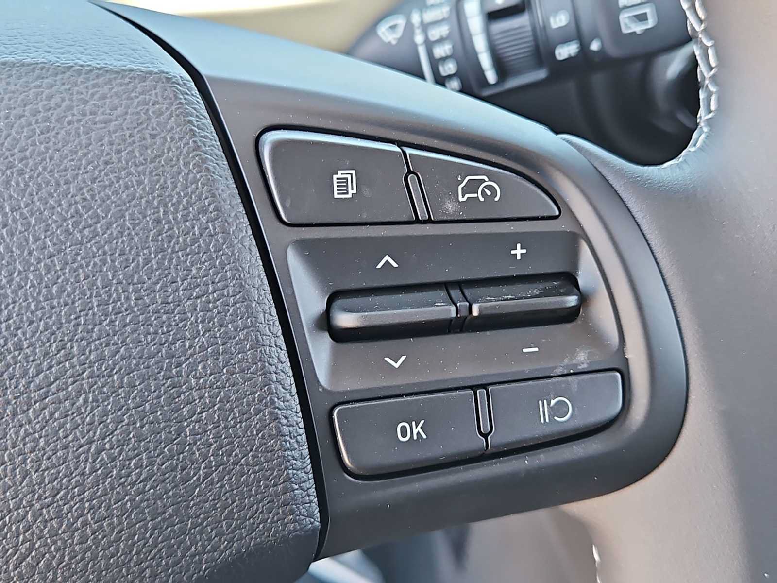 Certified 2026 Hyundai Venue SEL FWD image 24