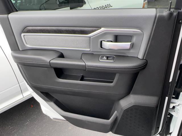 New 2023 RAM 4500 SLT w/ Quick Order Package 2YG SLT AWD/4WD image 6