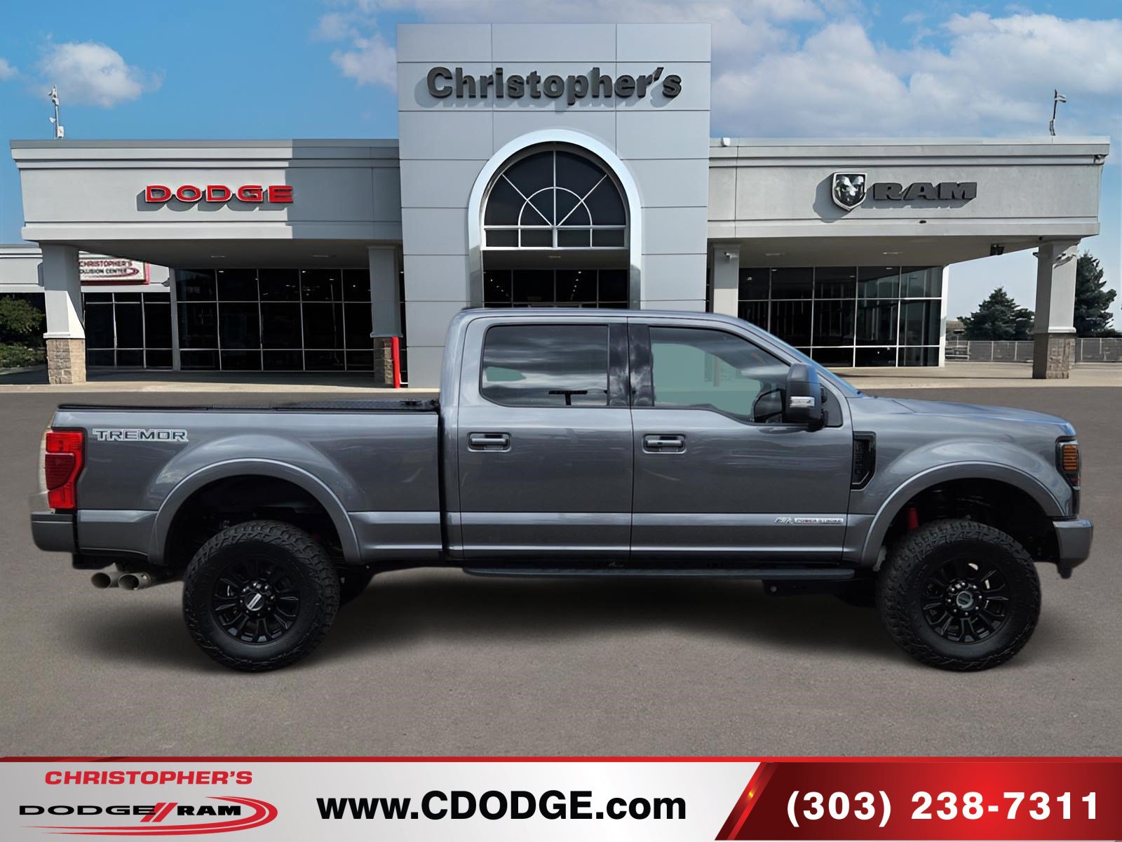 Used 2022 Ford F350 Lariat w/ Tremor Off-Road Package AWD/4WD image 2