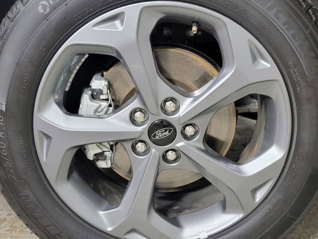 Used 2025 Ford Escape ST-Line FWD image 10