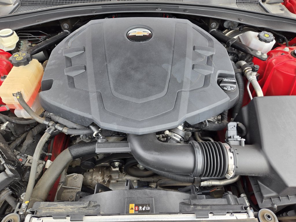 Used 2023 Chevrolet Camaro LT RWD image 33