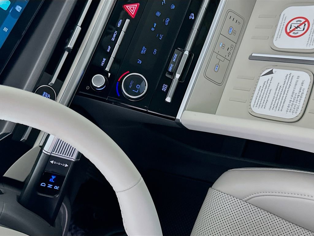 New 2026 Hyundai Santa Fe SEL FWD image 14