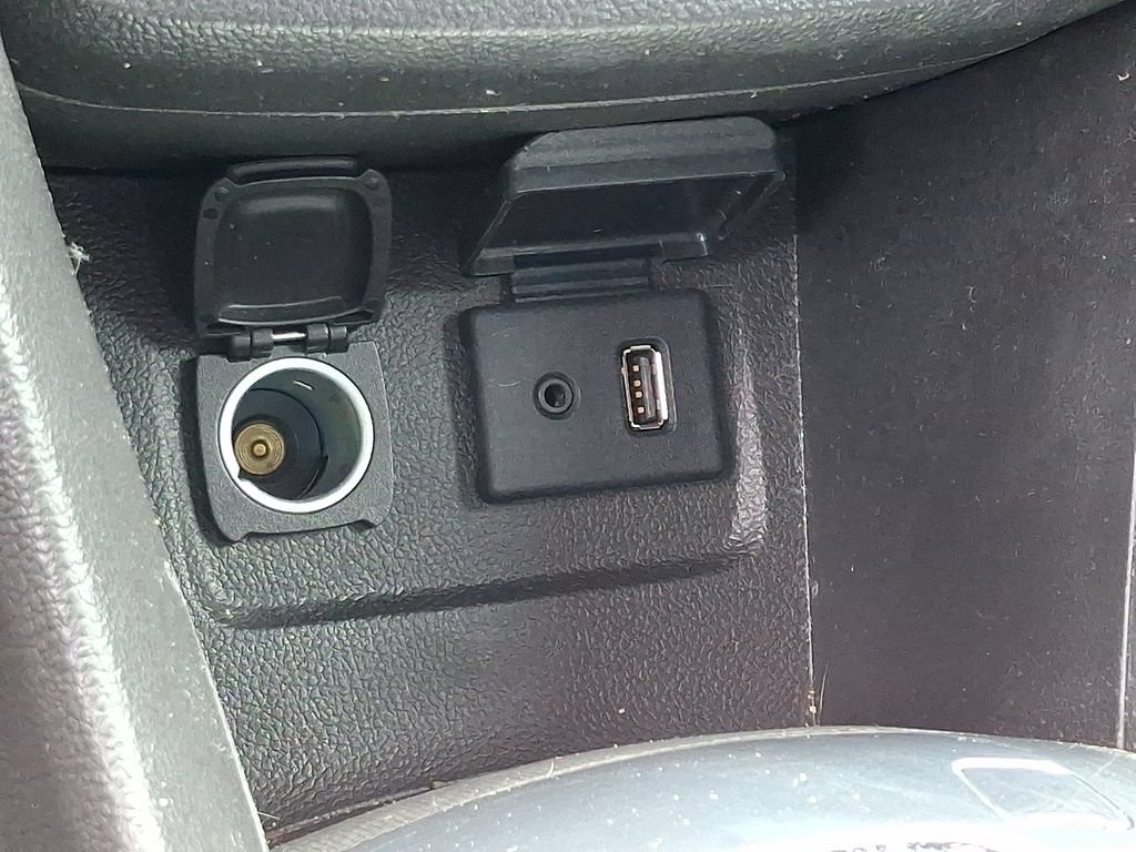 Used 2016 Buick Encore Convenience AWD/4WD image 22