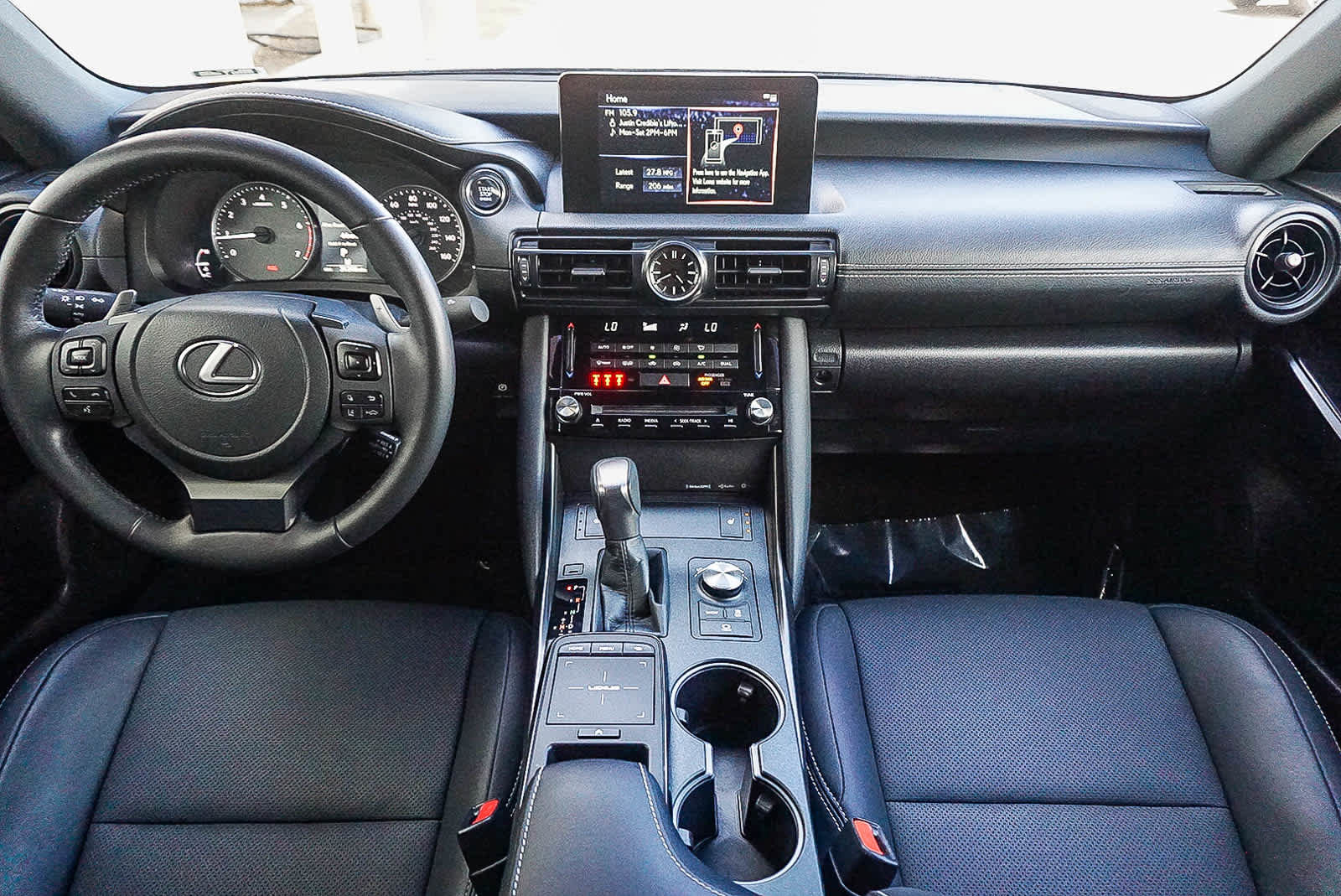 Used 2024 Lexus IS 300 F Sport RWD image 12