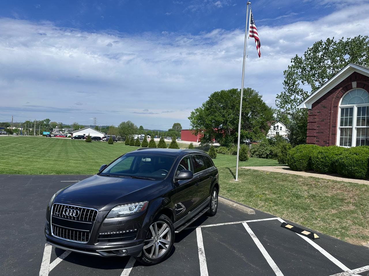Used 2010 Audi Q7 3.6 Premium Plus AWD/4WD image 1